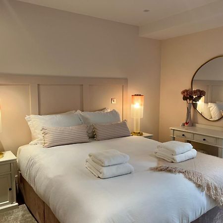 The Pink Palace At Ryedale House York Buitenkant foto